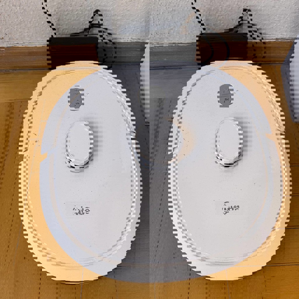 Робот-пылесос Medea