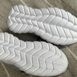 Кроссовки - фото 4