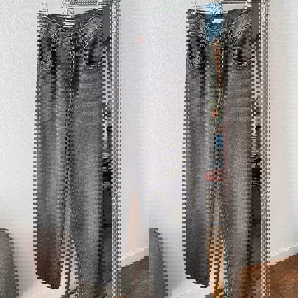 Джинсы женские