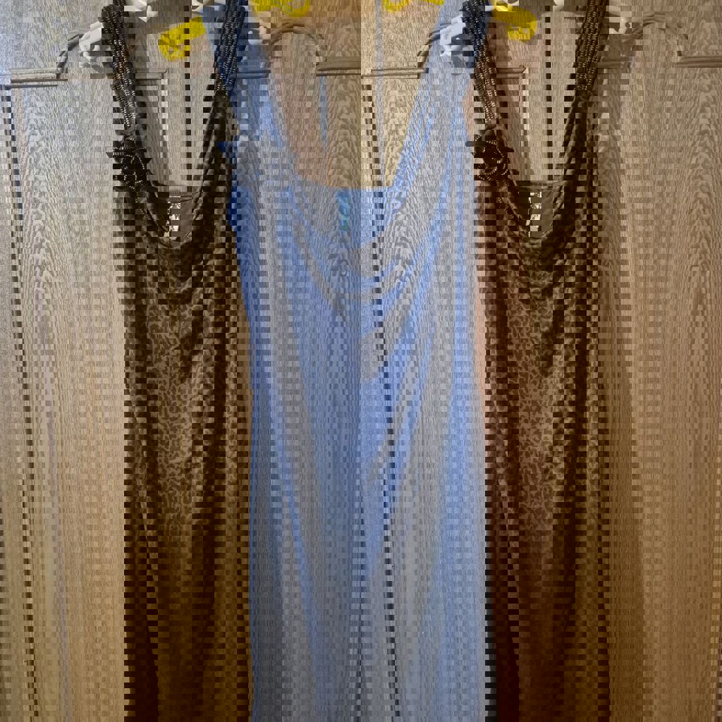 Чёрное платье