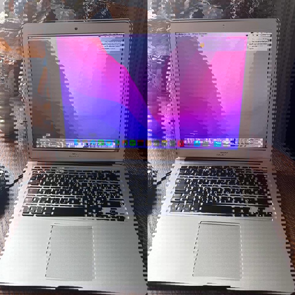 MacBook Air 13” (2017)