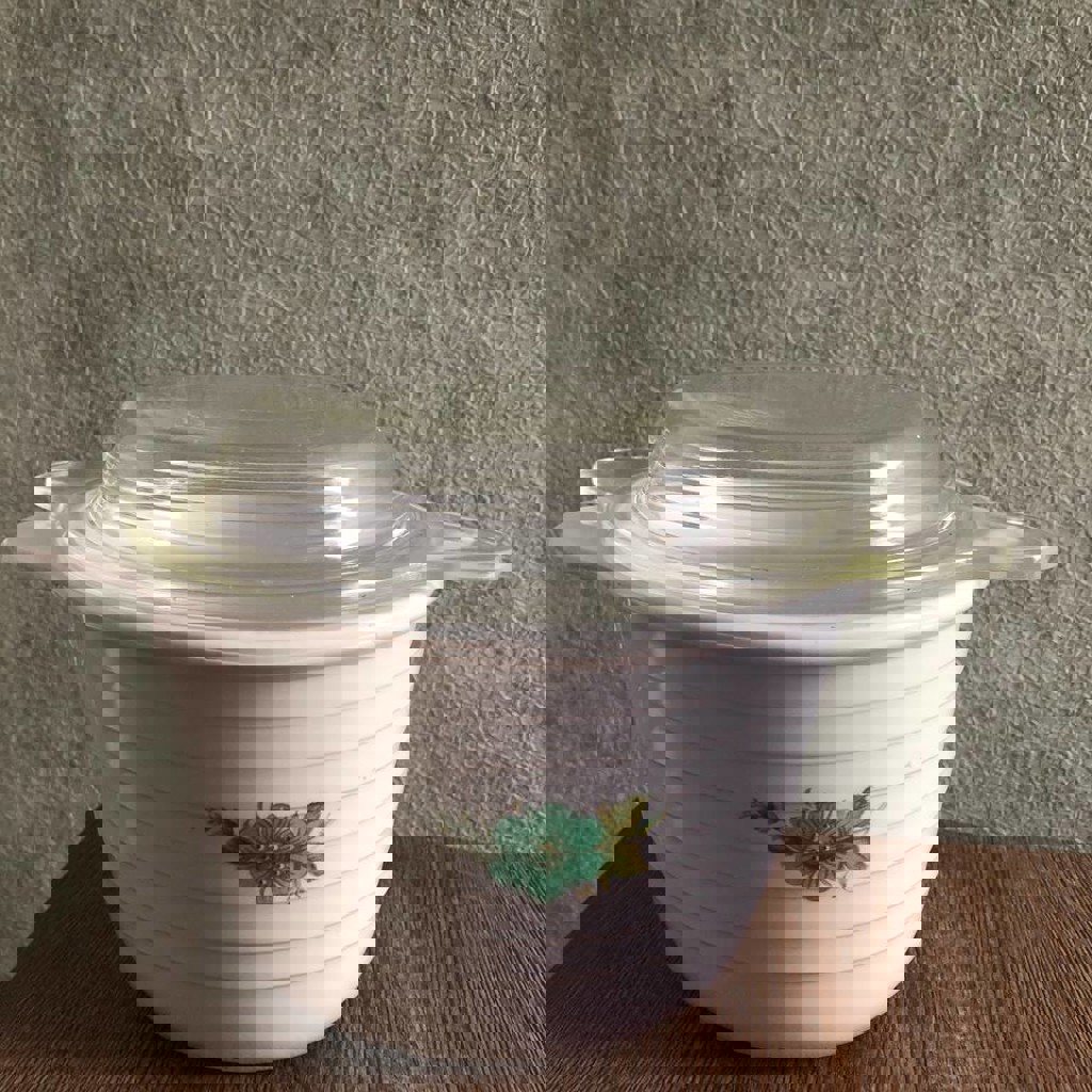 Емкость с крышкой