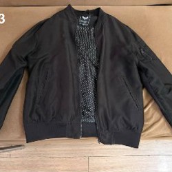 Бомбер размер М - фото 3