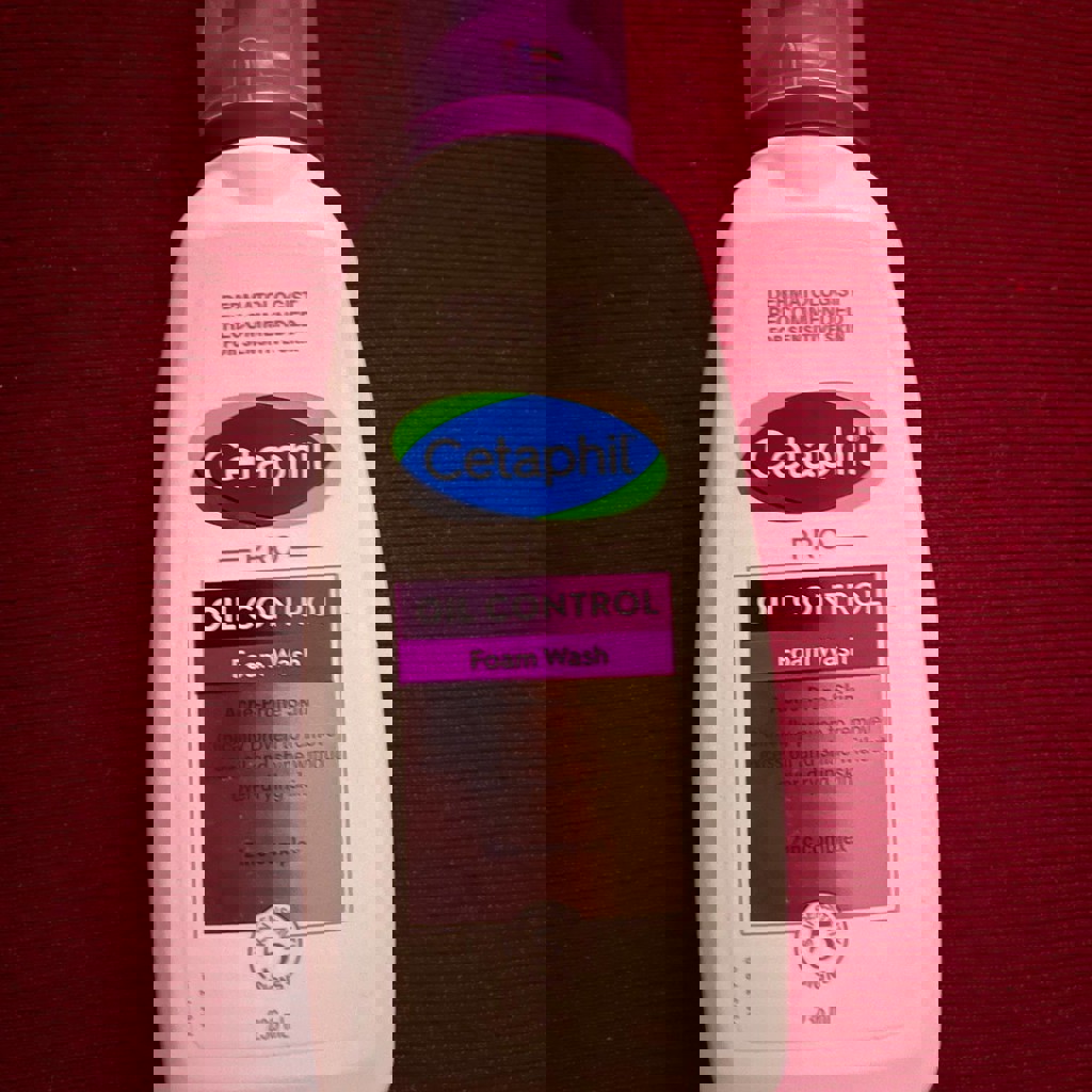 Cetaphil очищающая пенка для лица