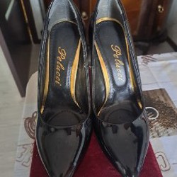 Лакированные туфли на каблуке - фото 3