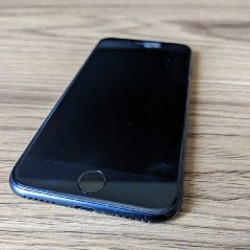 Iphone SE gen 3 (2022) - фото 5