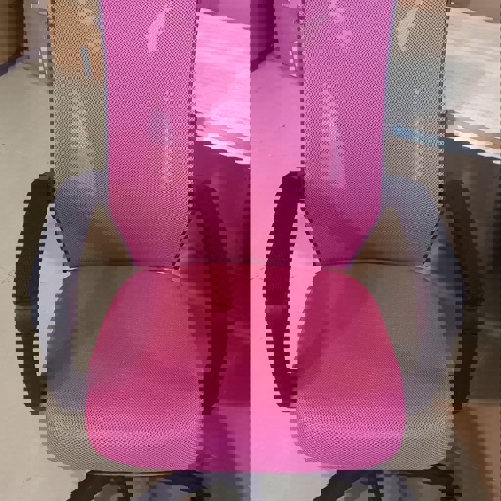 Офисное кресло