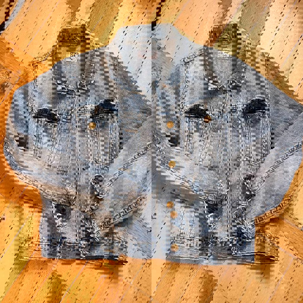 Куртка джинсовая на болтах