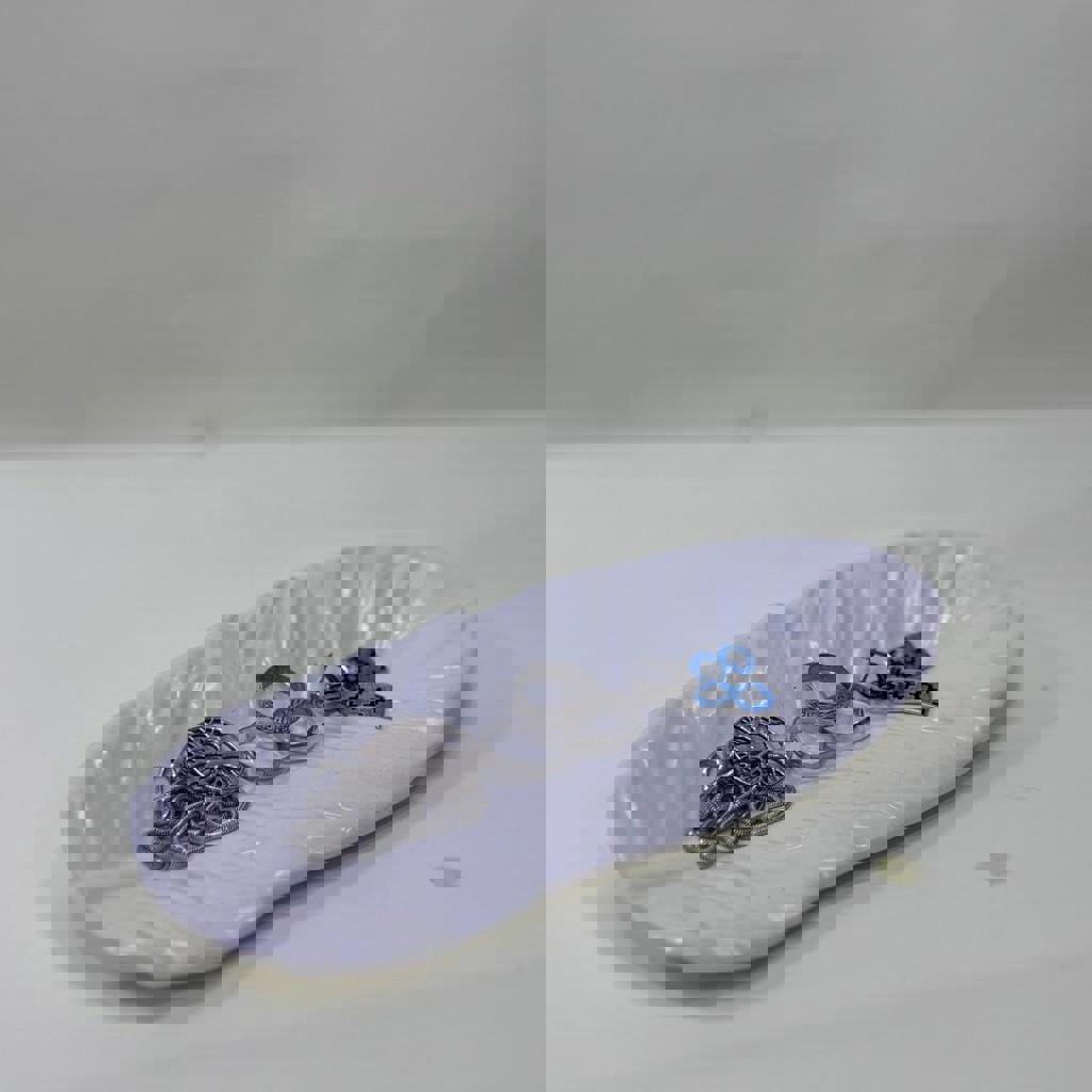 Тарелочка в виде пера