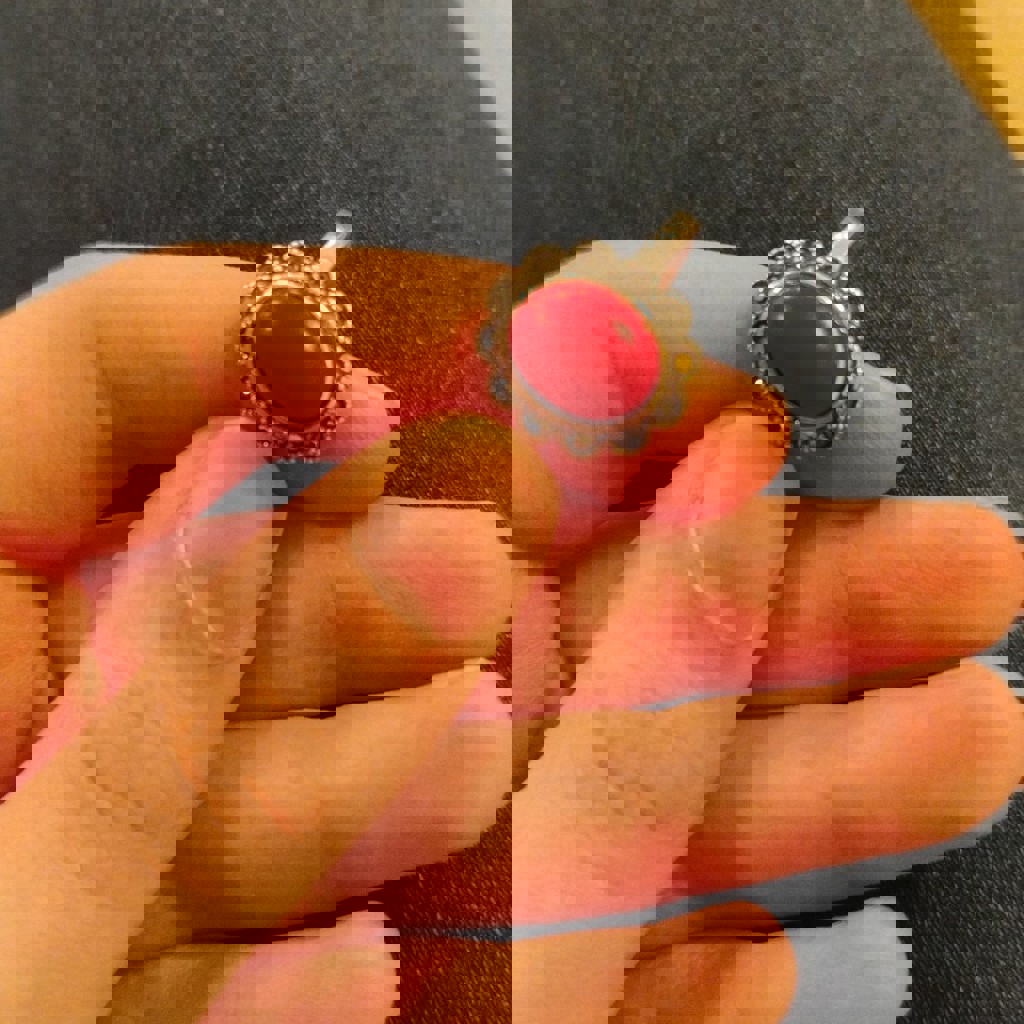 Серебренное кольцо с коралом