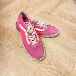 Розовые кроссовки VANS - фото 7