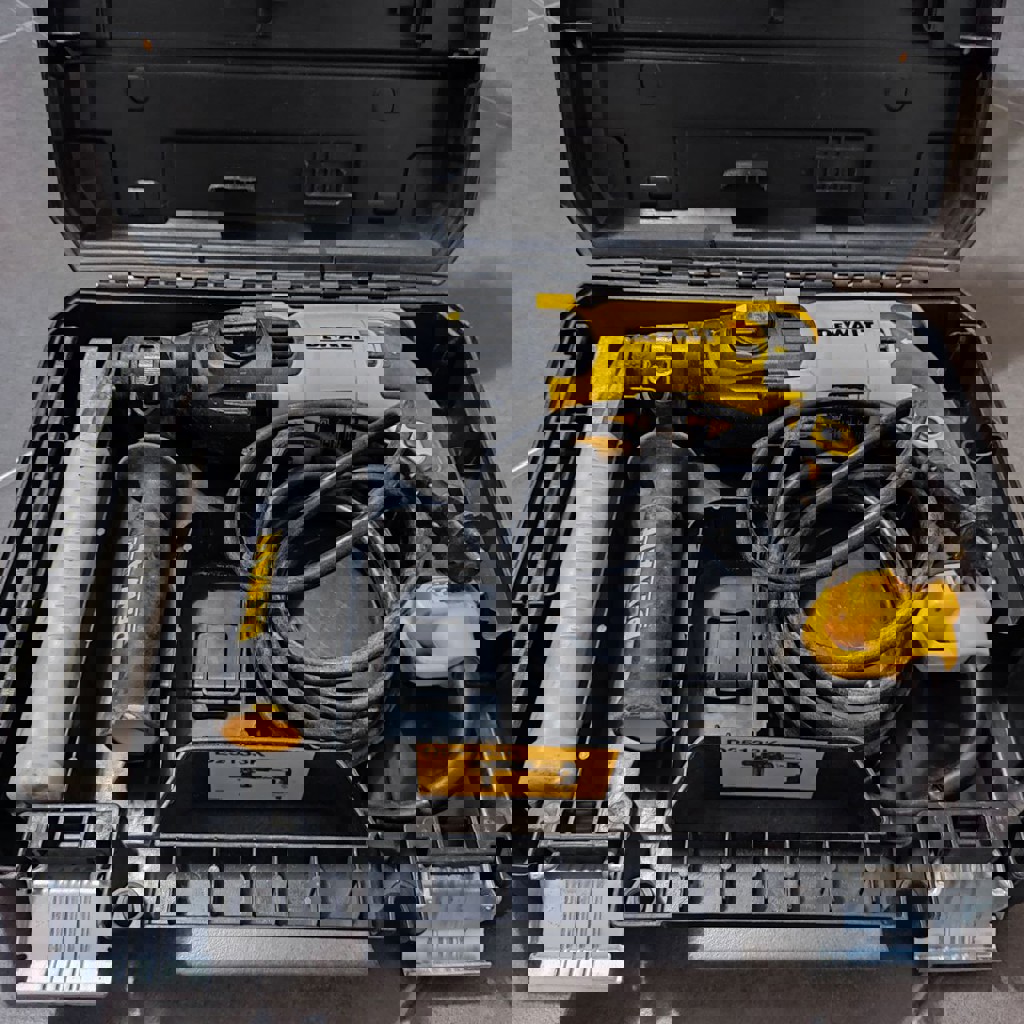 Перфоратор Dewalt D25133-ks