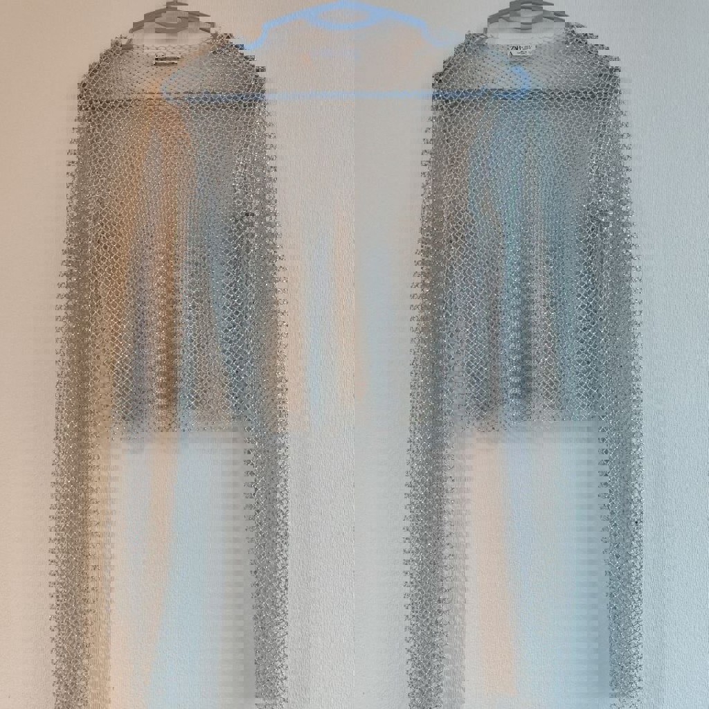 Кофточка со стразами