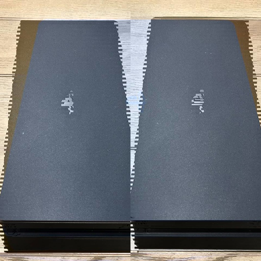 Sony Playstation 4 Slim
