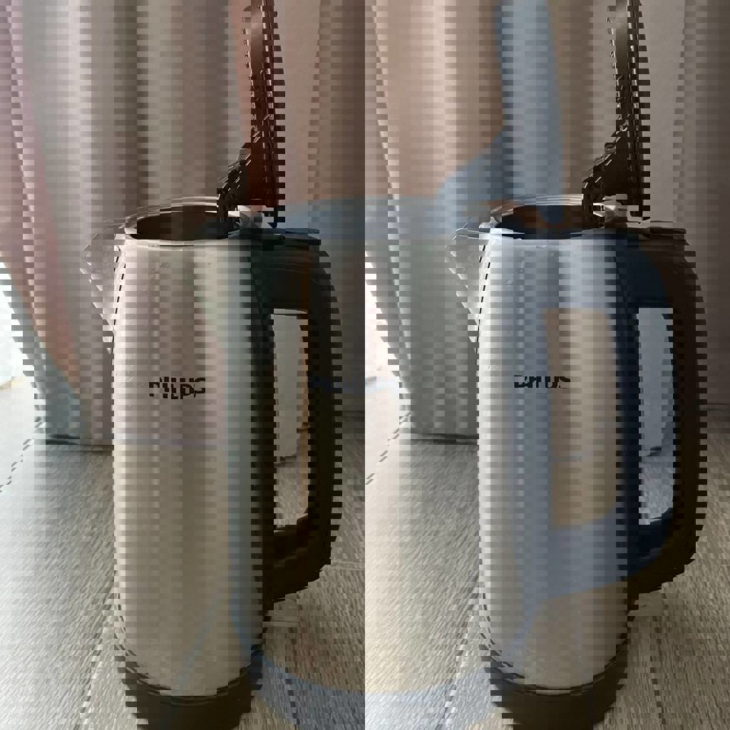 Электрический чайник Philips HD9350