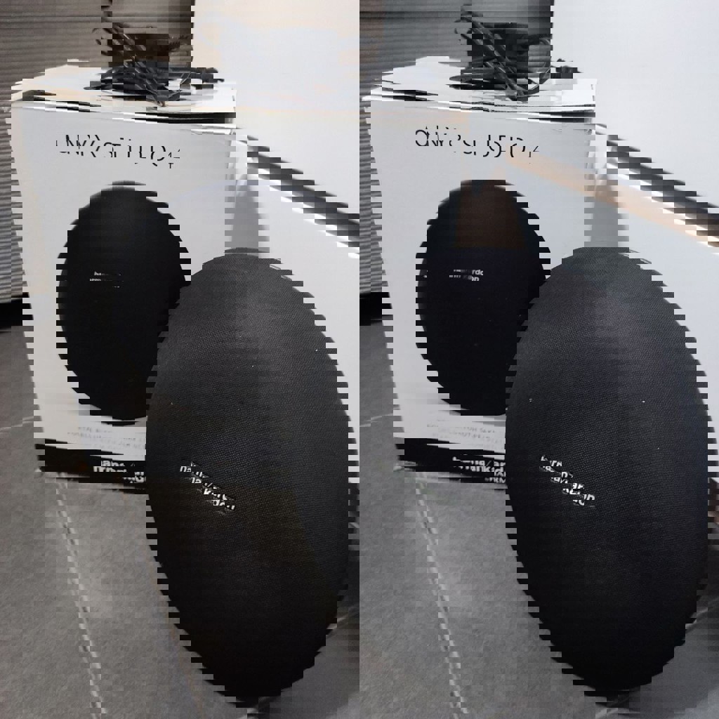 Портативная колонка Harman Kardon Onyx Studio 4