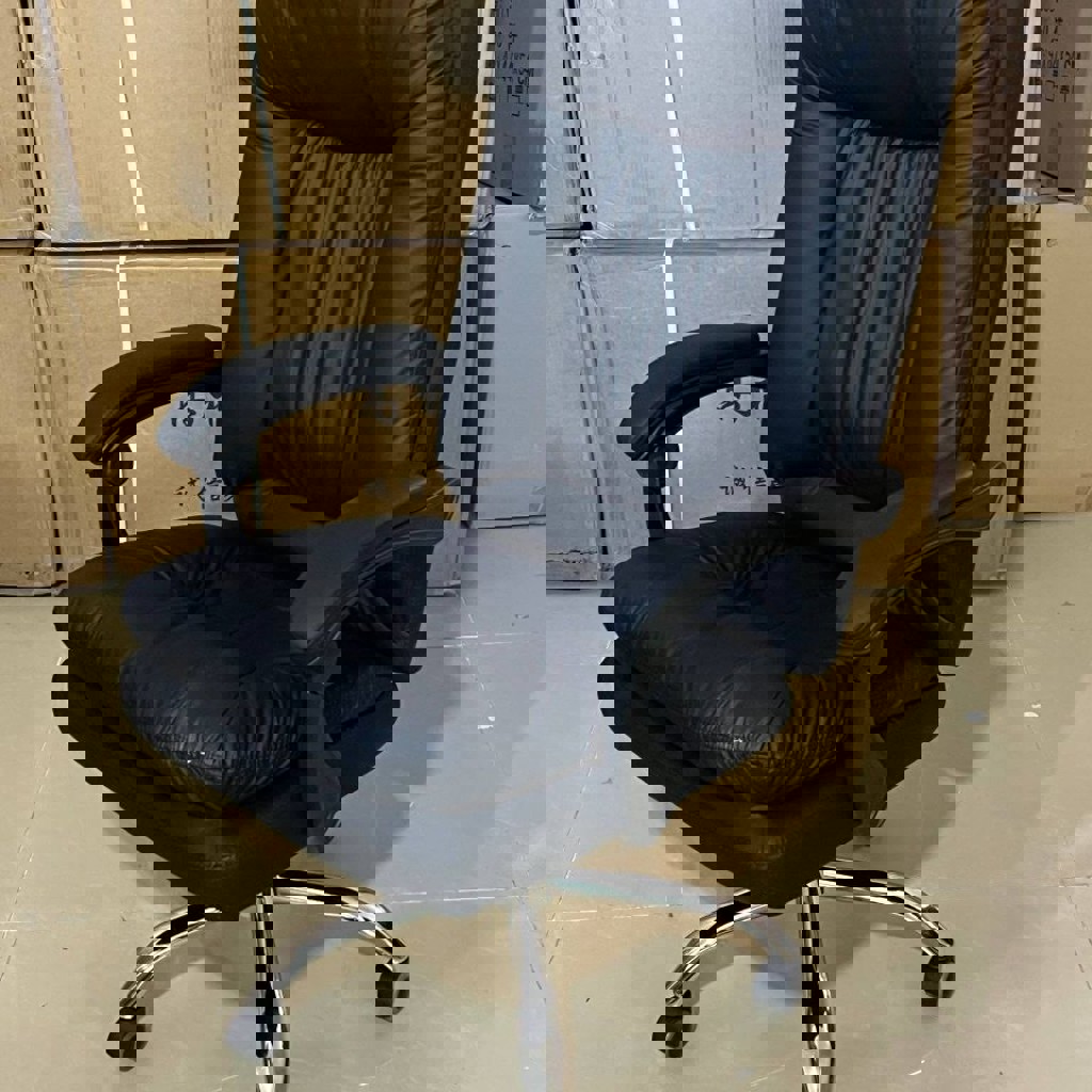 Офисное кресло