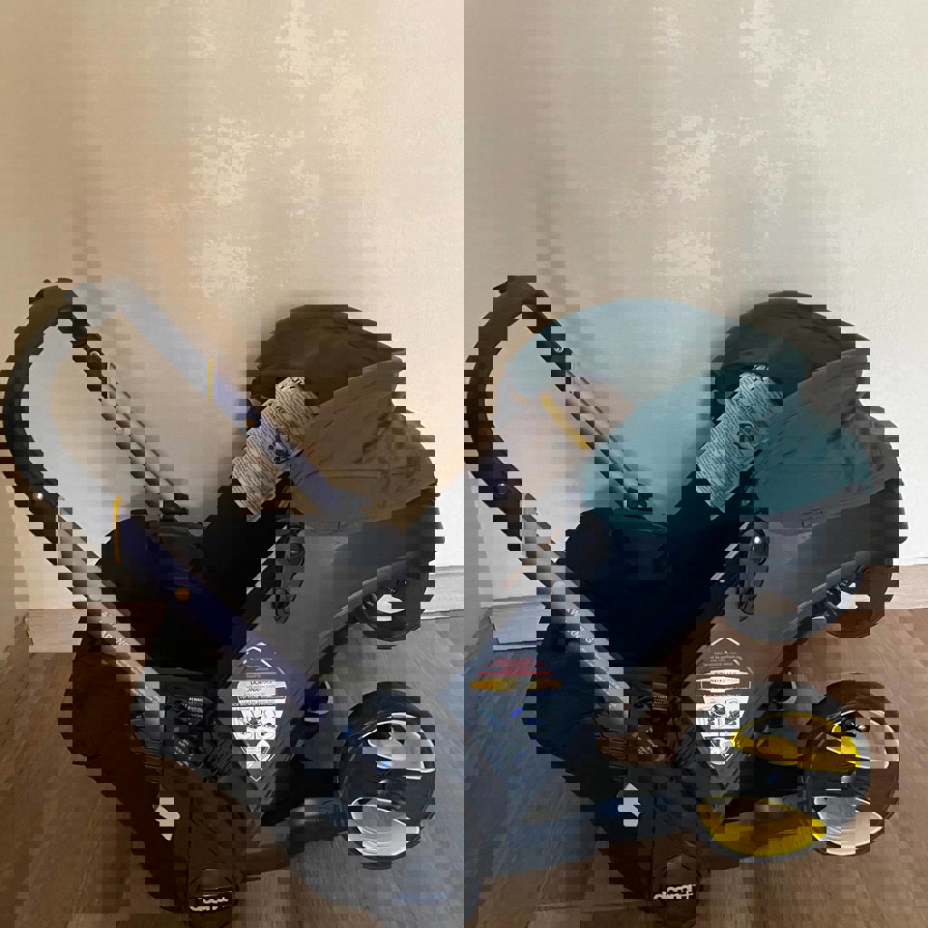 Автокресло-коляска Doona