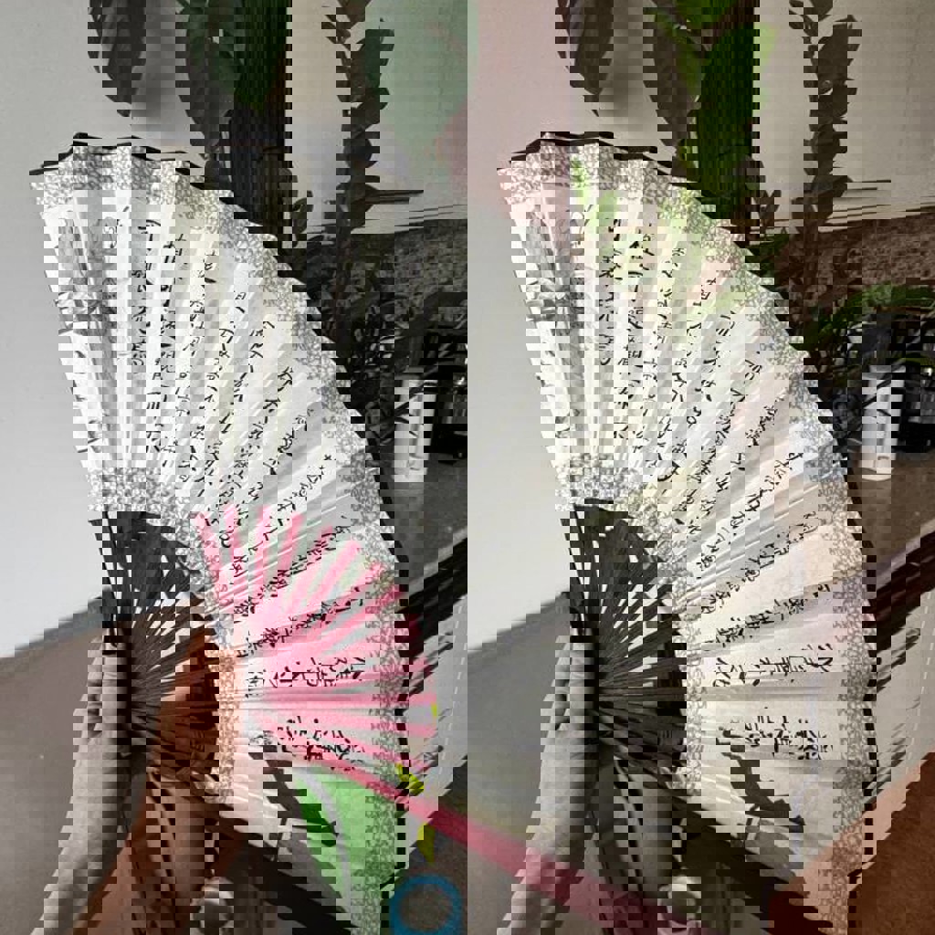 Складной блестящий веер