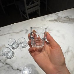 Рюмки с черепами - фото 2