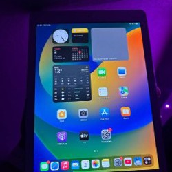 Apple iPad Pro 9.7' 32GB Wi-Fi (Silver) - фото 2