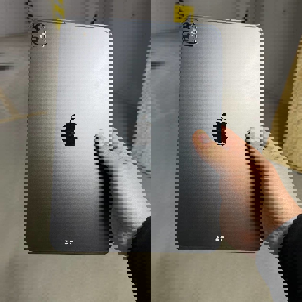 Apple iPad Pro 11 дюймов (M5)