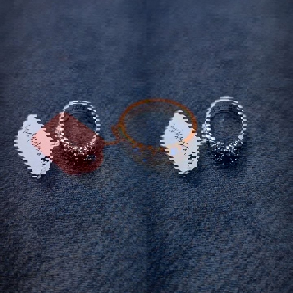 Серебряное кольцо с гравировкой