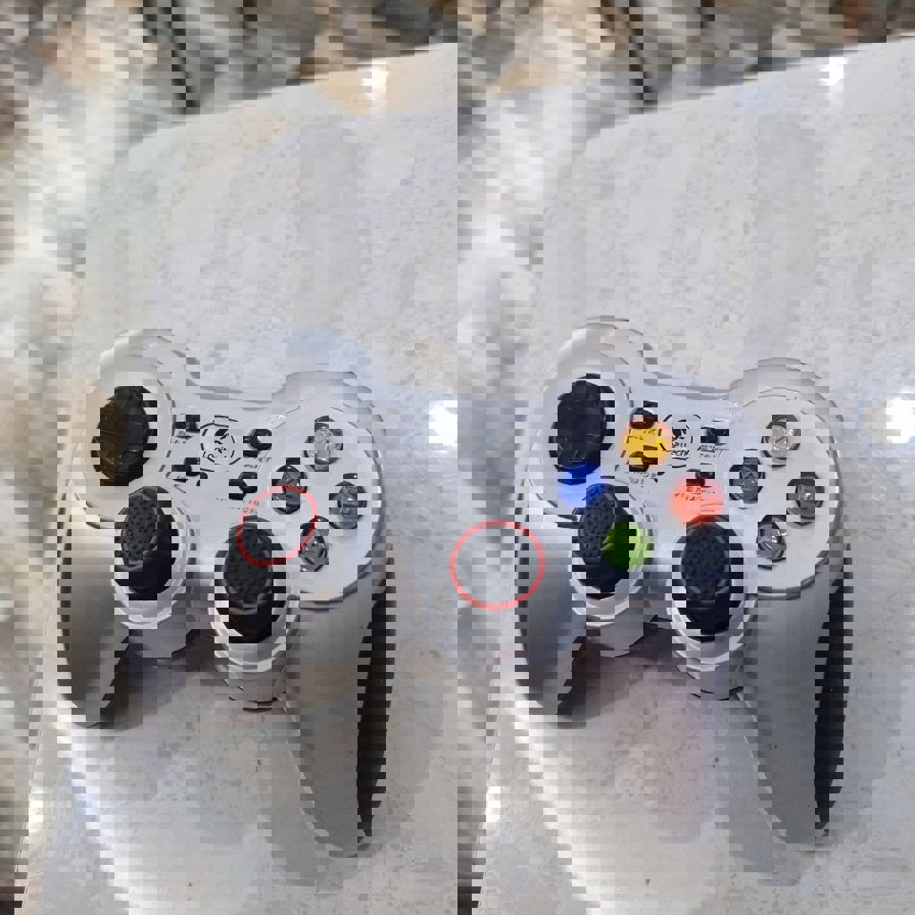 Gamepad logitech f710 silver