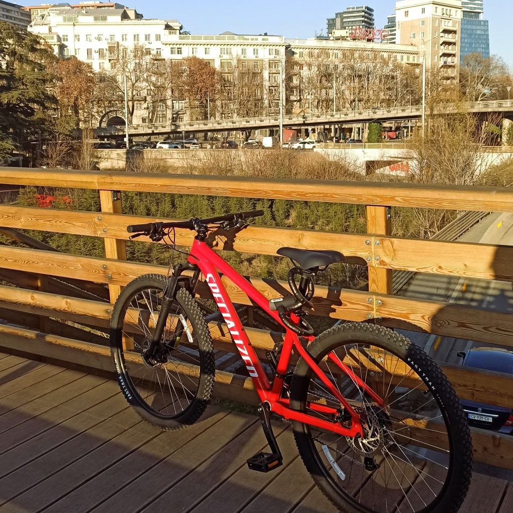 Велосипед SPECIALIZED Rockhopper 27.5