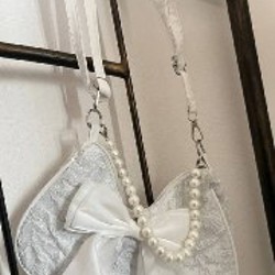 Зеленая сумка с мехом - фото 2