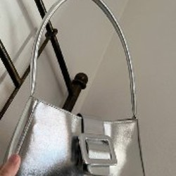 Зеленая сумка с мехом - фото 5