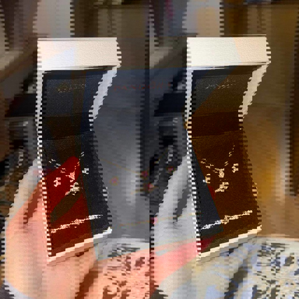 Сет Пандора