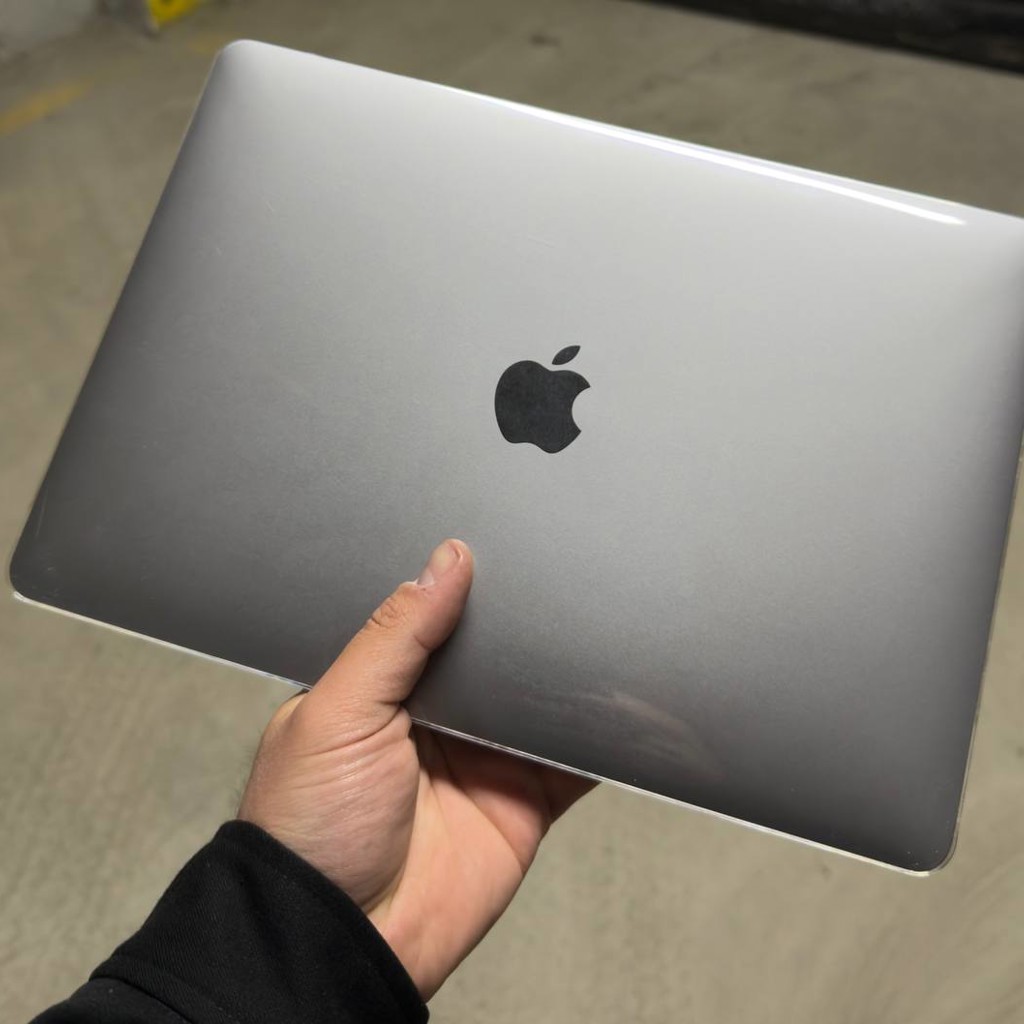 Macbook Air M1 Gray