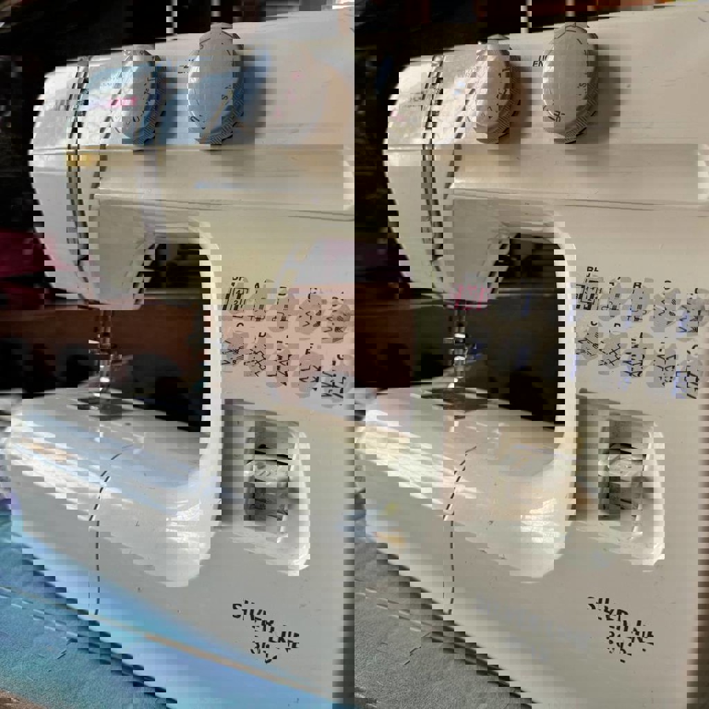 Швейная машинка Family Silver Line 3012