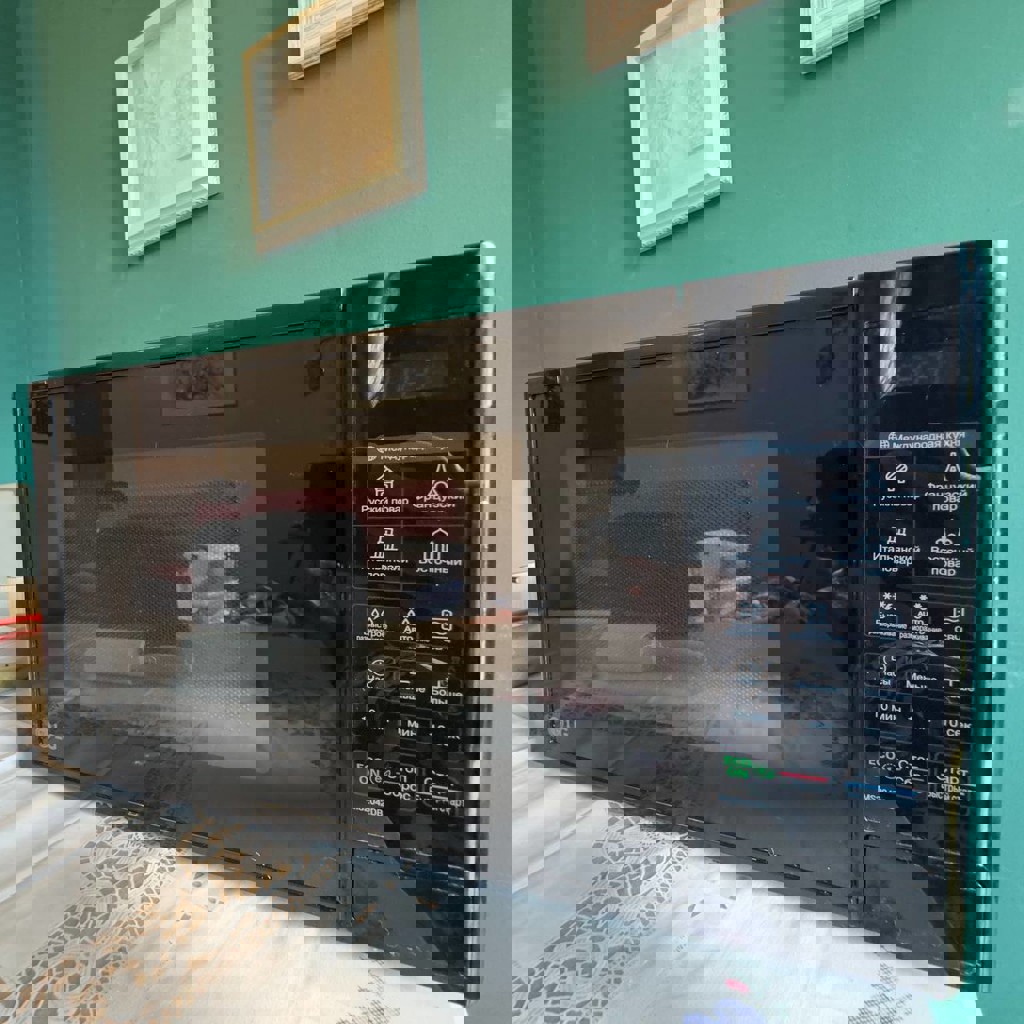 Микроволновая печь LG MS2042DB