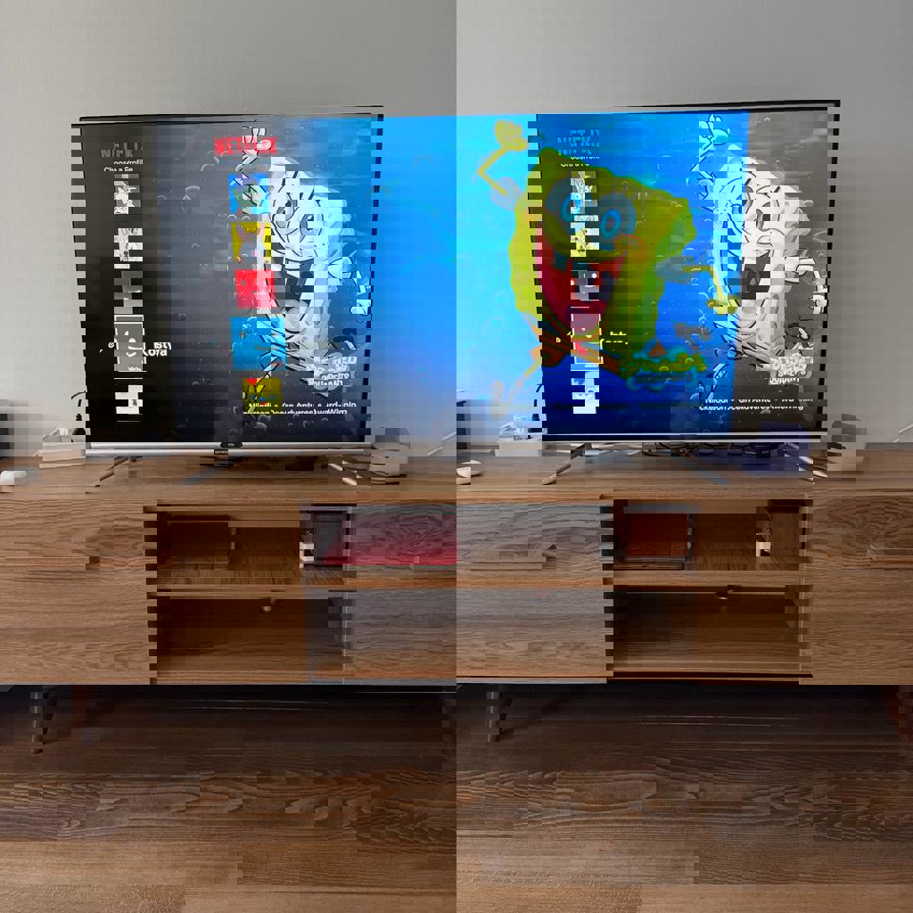 Телевизор Skyworth 32 дюйма