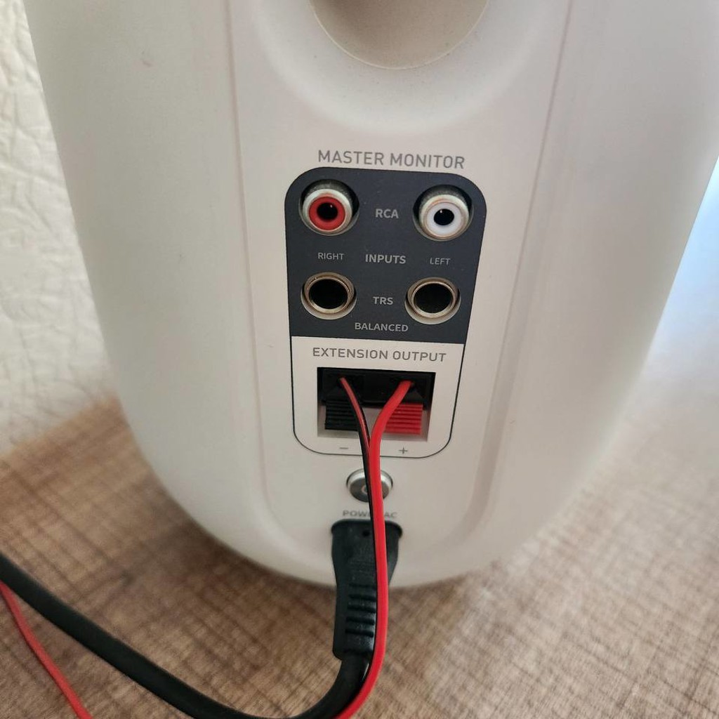 JBL 104 BT White