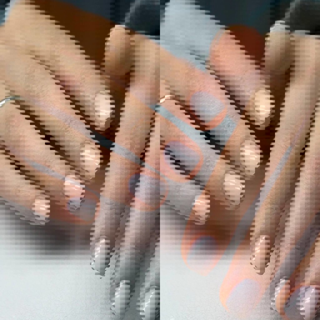 Маникюр обычный лак