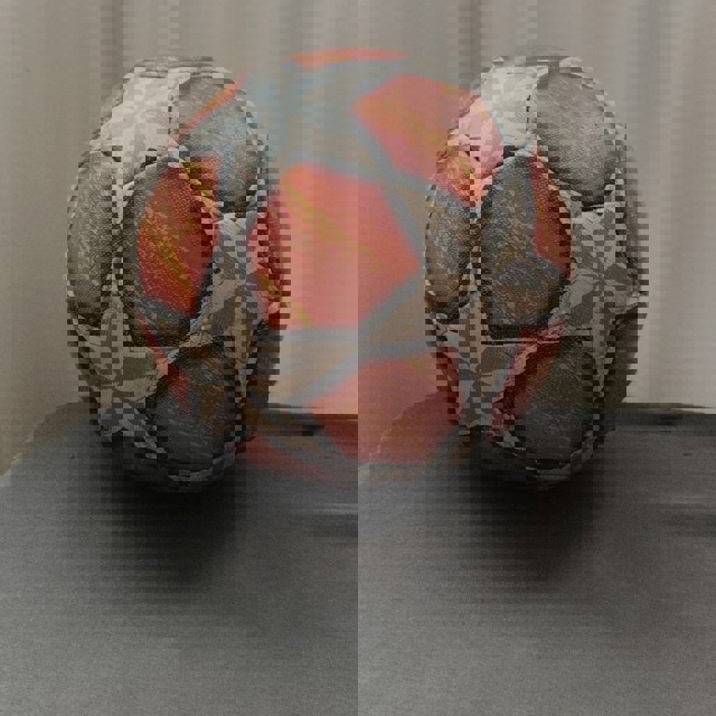 Футбольный мяч