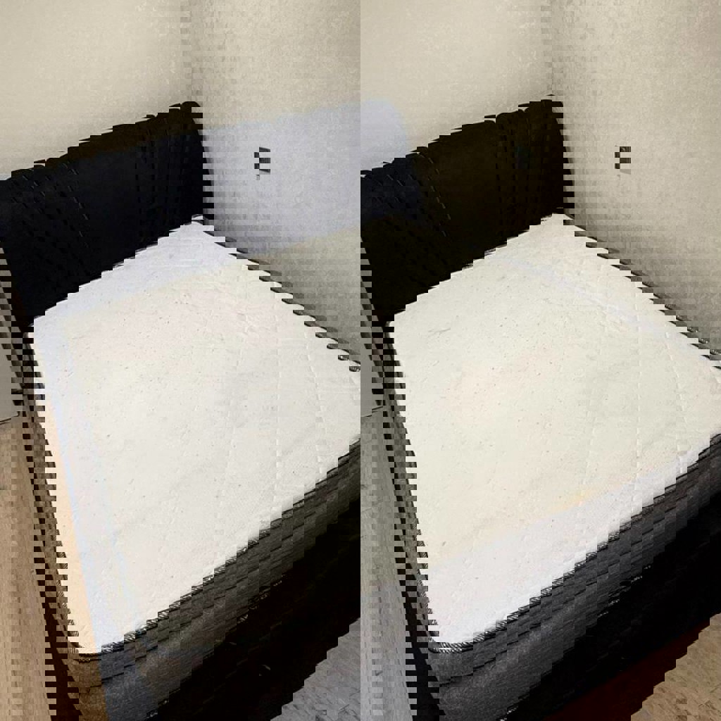 Кровать с матрасом