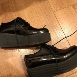 Чёрные кроссовки - фото 2