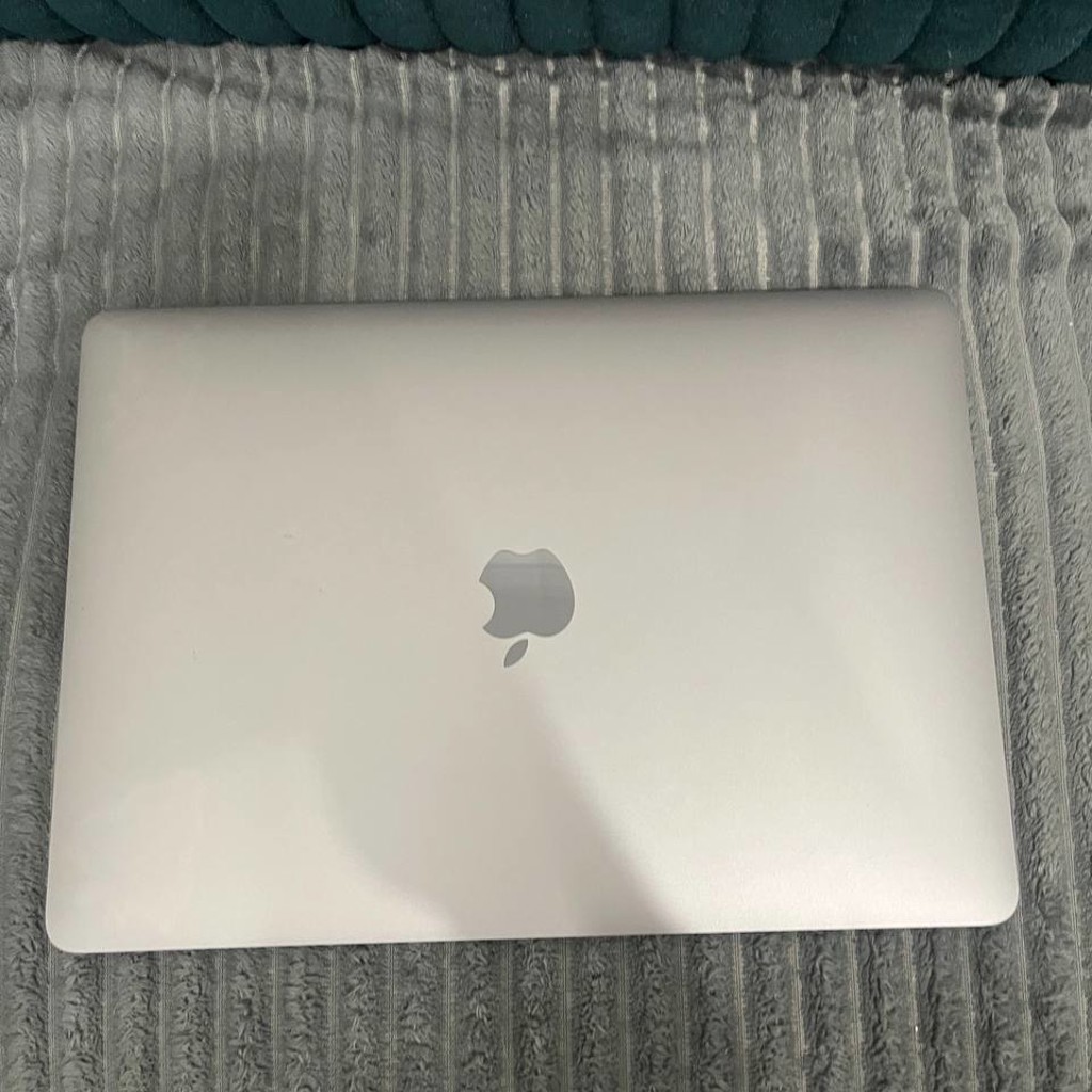 Macbook air M1