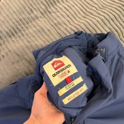 DKNY потертая - фото 4