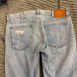 DKNY потертая - фото 4