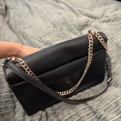 DKNY потертая - фото 9