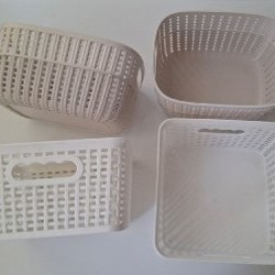 Корзинка пластиковая бежевая - фото 1