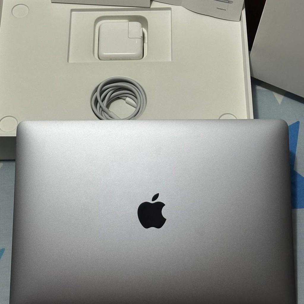 MacBook Air M1