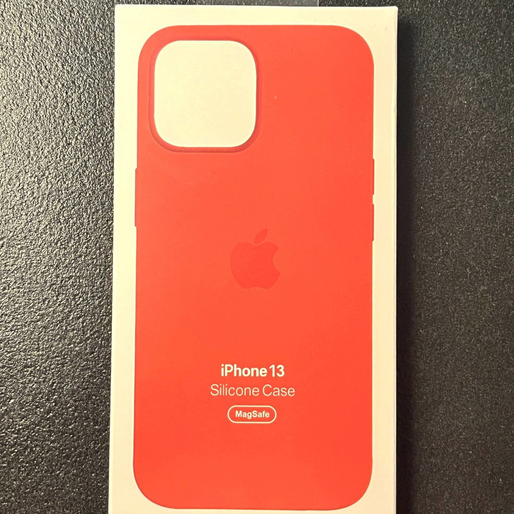 Чехол на IPhone 13 с Magsafe