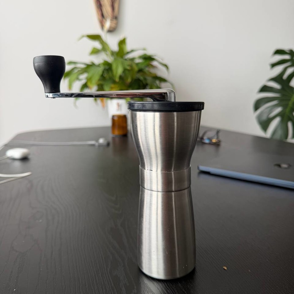 Ручная кофемолка Hario mini slim pro