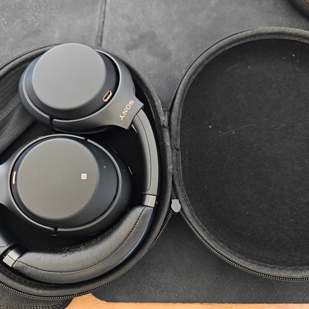 Наушники Sony WH-1000XM3